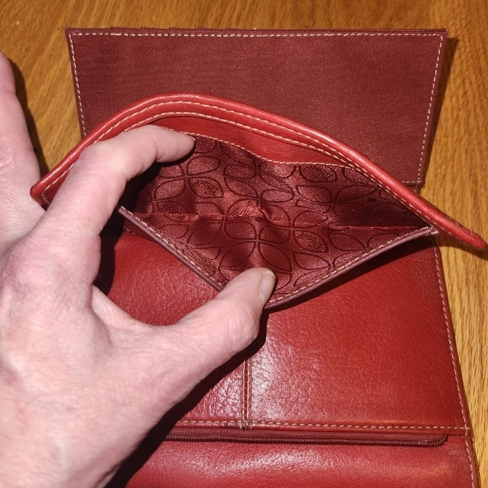 FOSSIL Red Leather Wallet  SAVE 15%! EUC